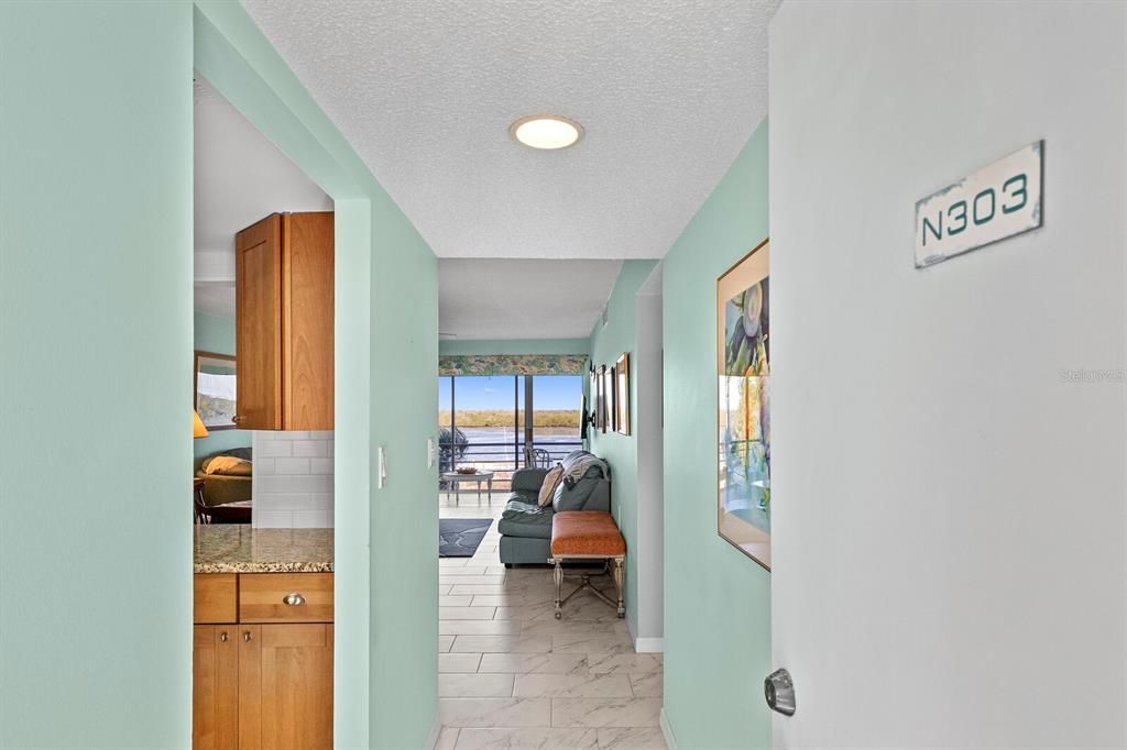 For Sale: $595,000 (2 beds, 2 baths, 1152 Square Feet)