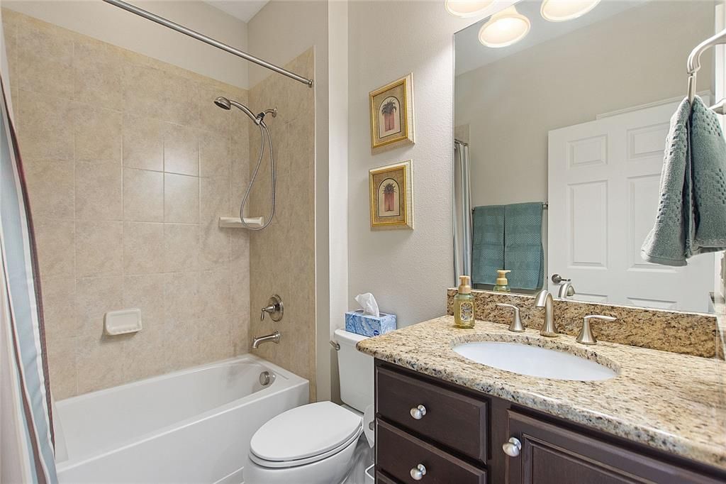 For Sale: $439,900 (2 beds, 2 baths, 1894 Square Feet)