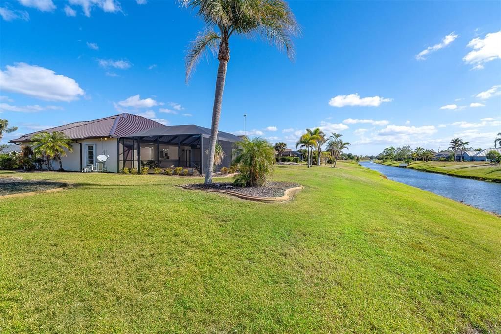 For Sale: $879,000 (3 beds, 2 baths, 2518 Square Feet)