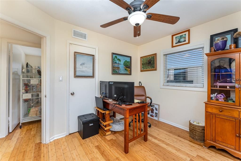 For Sale: $315,000 (3 beds, 2 baths, 1200 Square Feet)