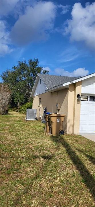 For Sale: $331,000 (3 beds, 2 baths, 1382 Square Feet)