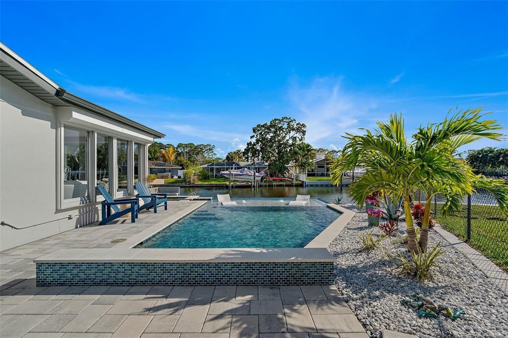 Retractable awning provides ample shade