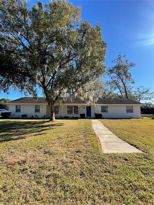 For Sale: $355,900 (3 beds, 2 baths, 1539 Square Feet)