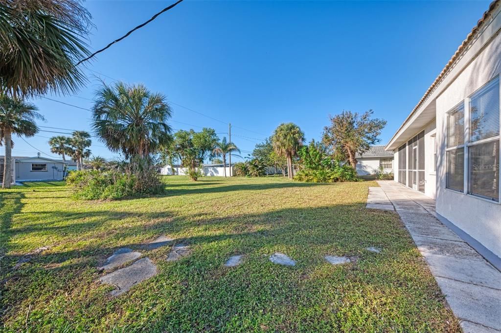 For Sale: $369,900 (3 beds, 2 baths, 1770 Square Feet)