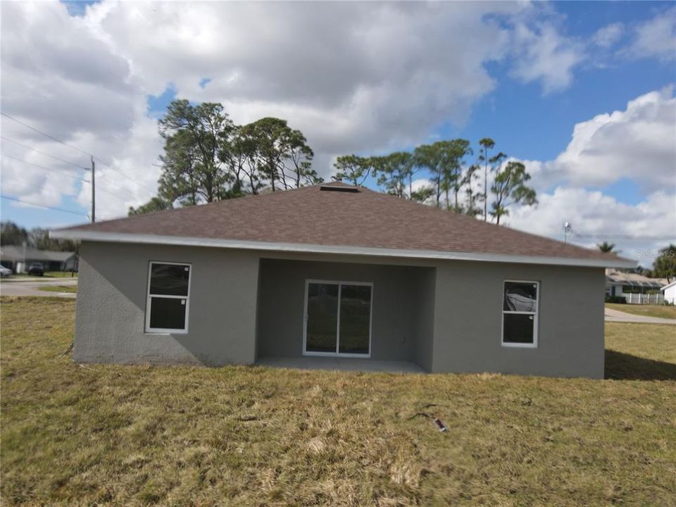 For Sale: $324,900 (3 beds, 2 baths, 1550 Square Feet)