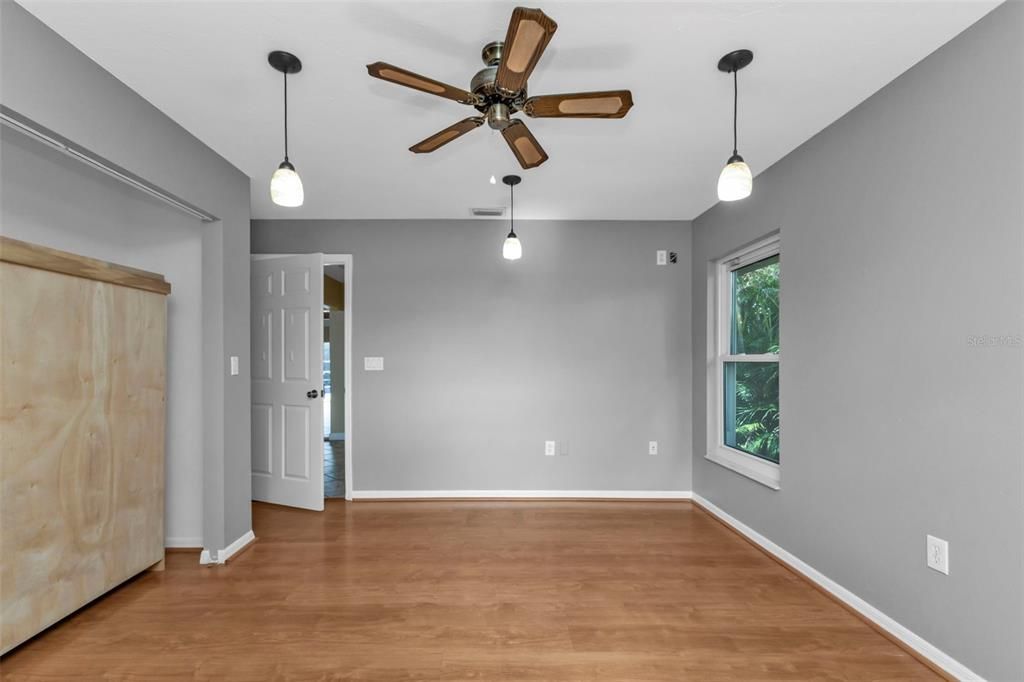 For Sale: $490,000 (3 beds, 2 baths, 1968 Square Feet)