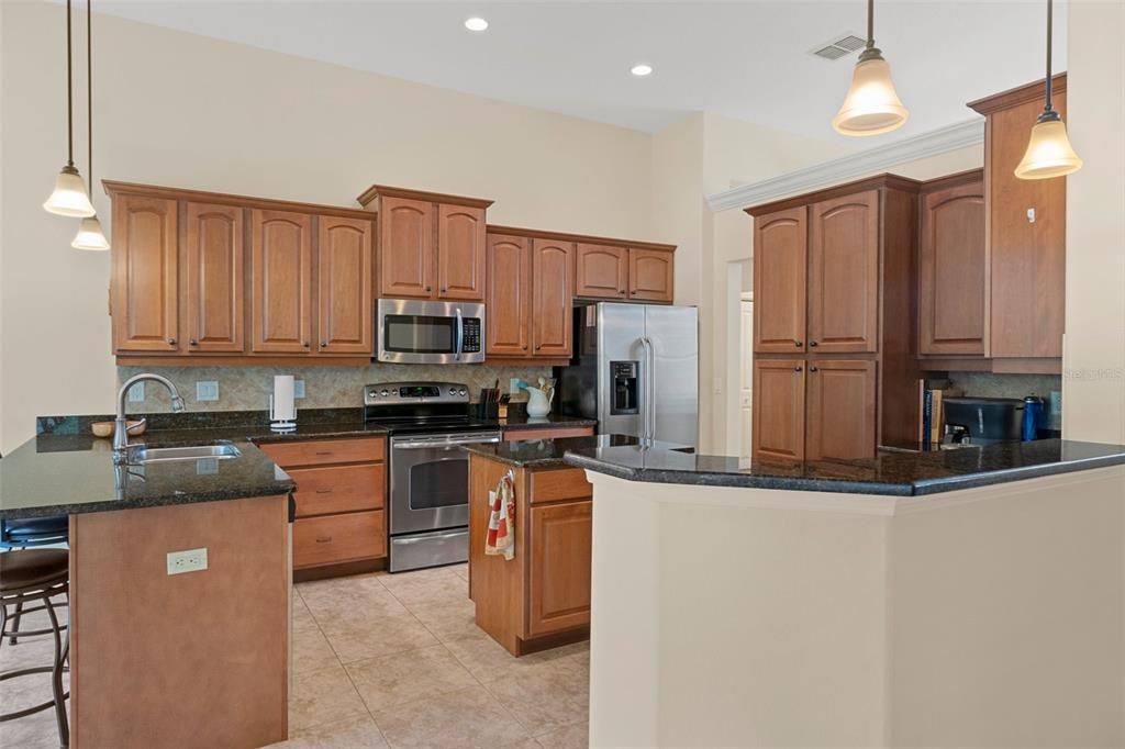 For Sale: $549,100 (4 beds, 2 baths, 2411 Square Feet)