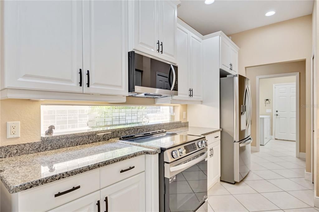 For Sale: $499,900 (3 beds, 2 baths, 1918 Square Feet)