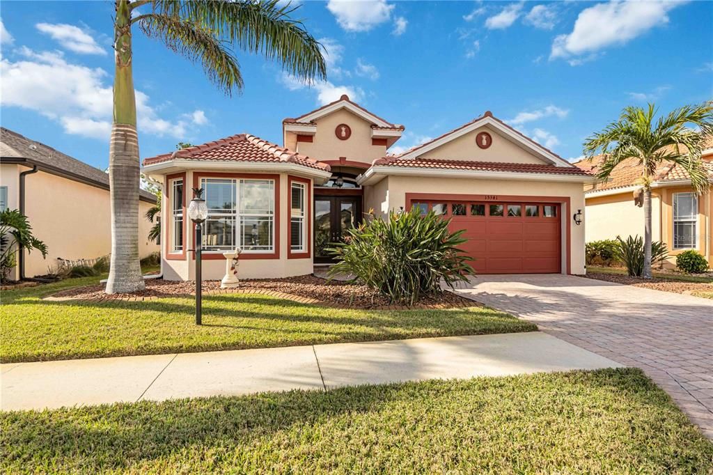 For Sale: $499,900 (3 beds, 2 baths, 1918 Square Feet)