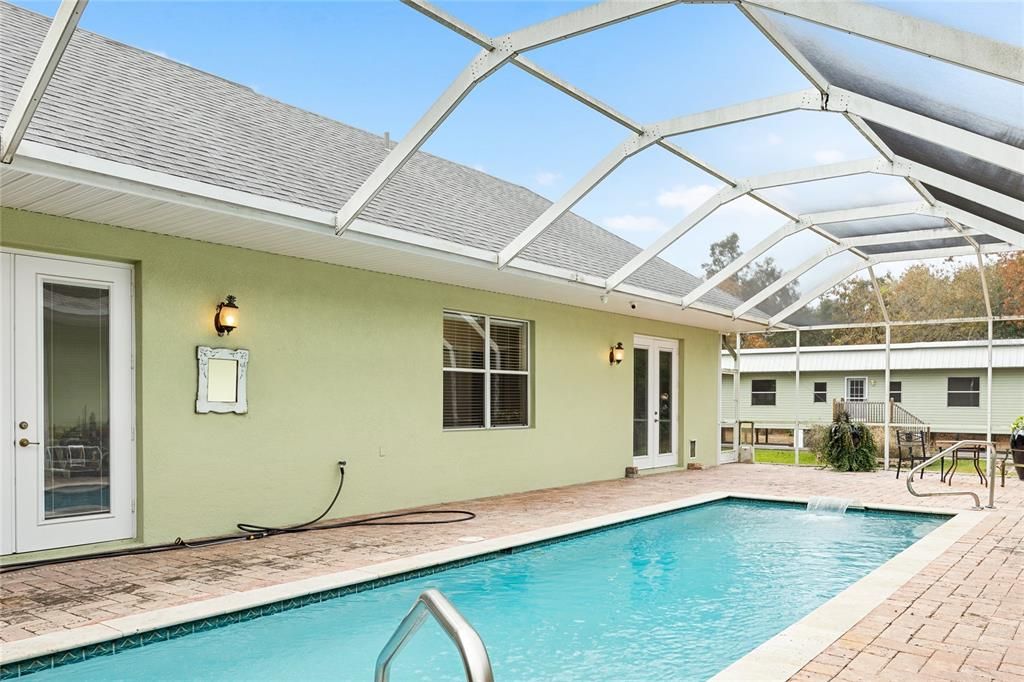 Lanai / Pool Area