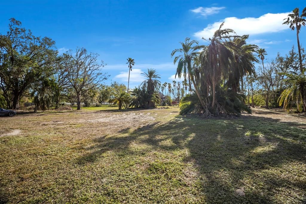 For Sale: $1,295,000 (5.01 acres)