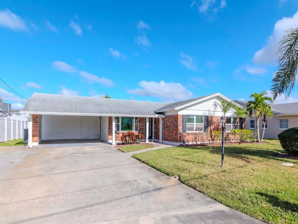 For Sale: $699,000 (3 beds, 2 baths, 1965 Square Feet)