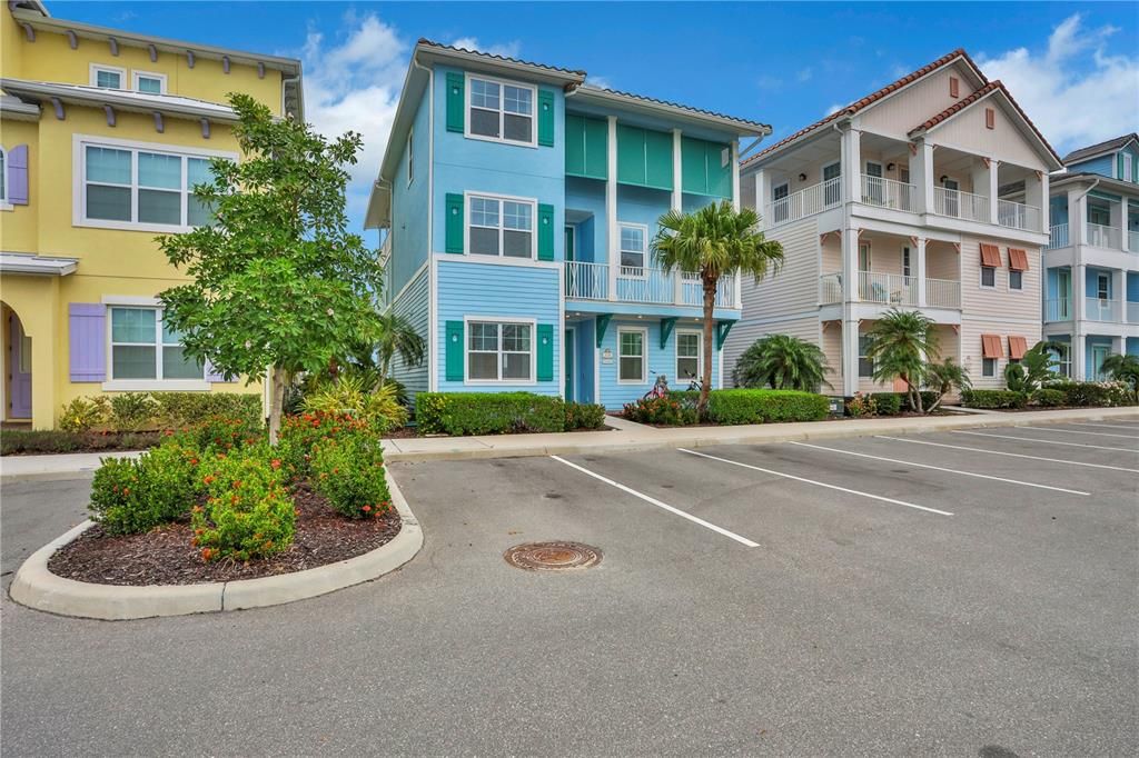 待售: $1,525,000 (8 贝兹, 8 浴室, 4335 平方英尺)