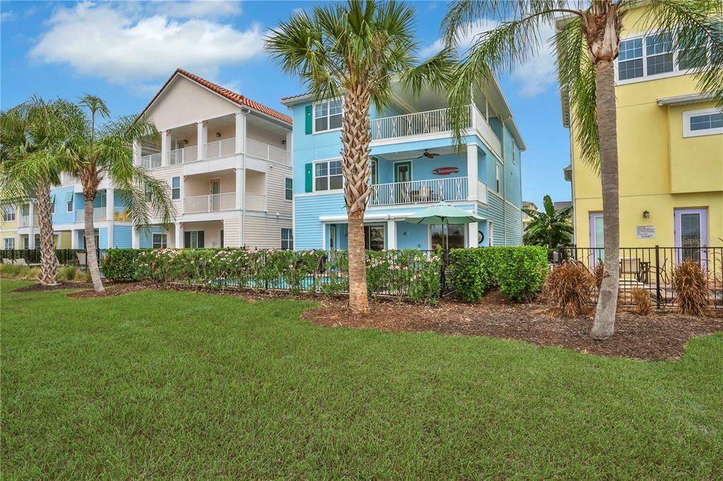 待售: $1,525,000 (8 贝兹, 8 浴室, 4335 平方英尺)