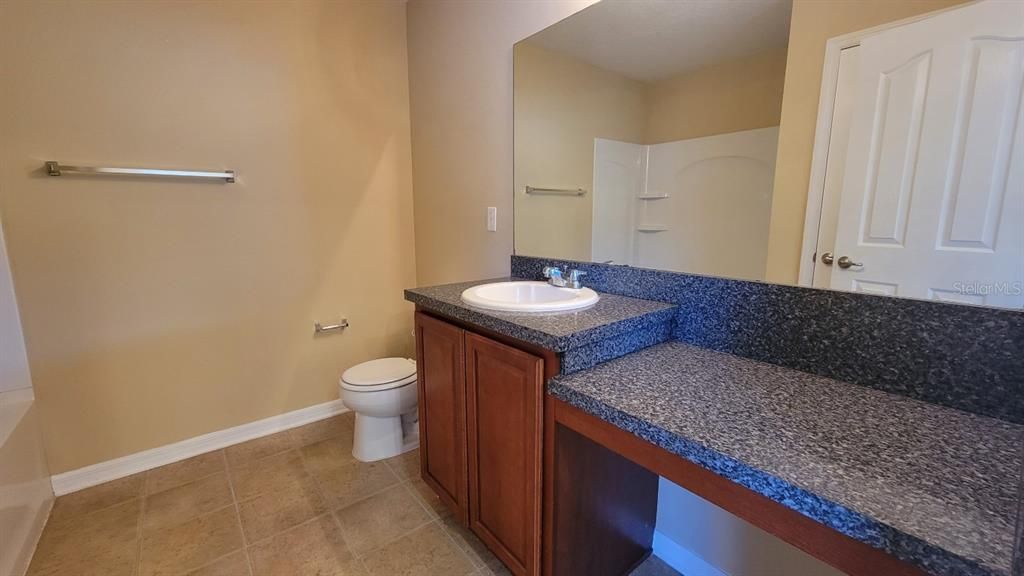 For Rent: $1,800 (2 beds, 2 baths, 1364 Square Feet)