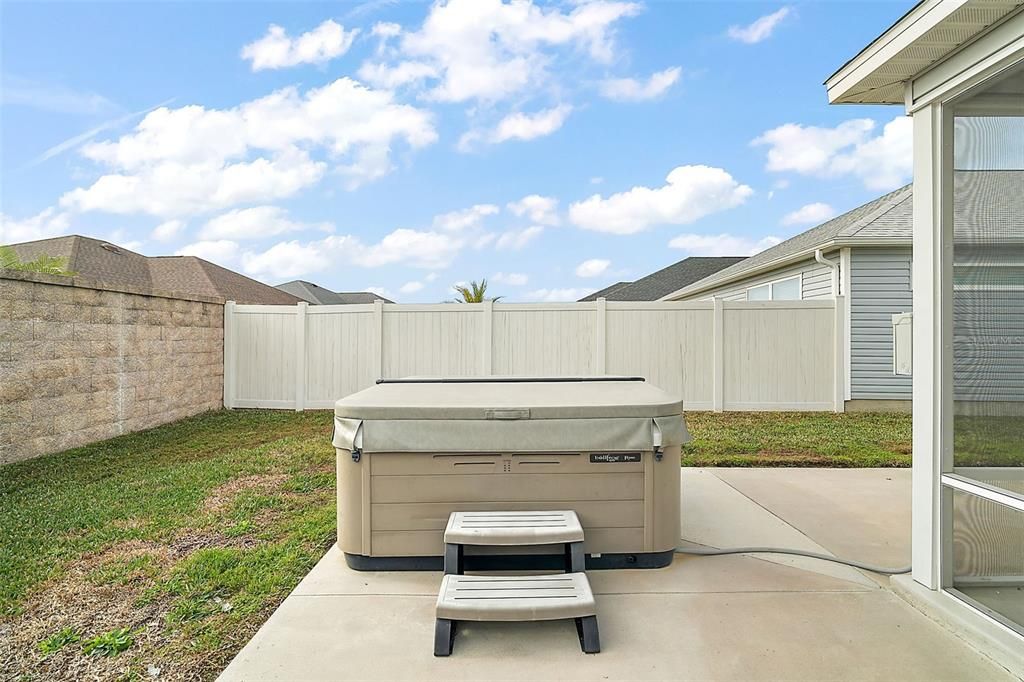 For Sale: $389,900 (3 beds, 2 baths, 1484 Square Feet)