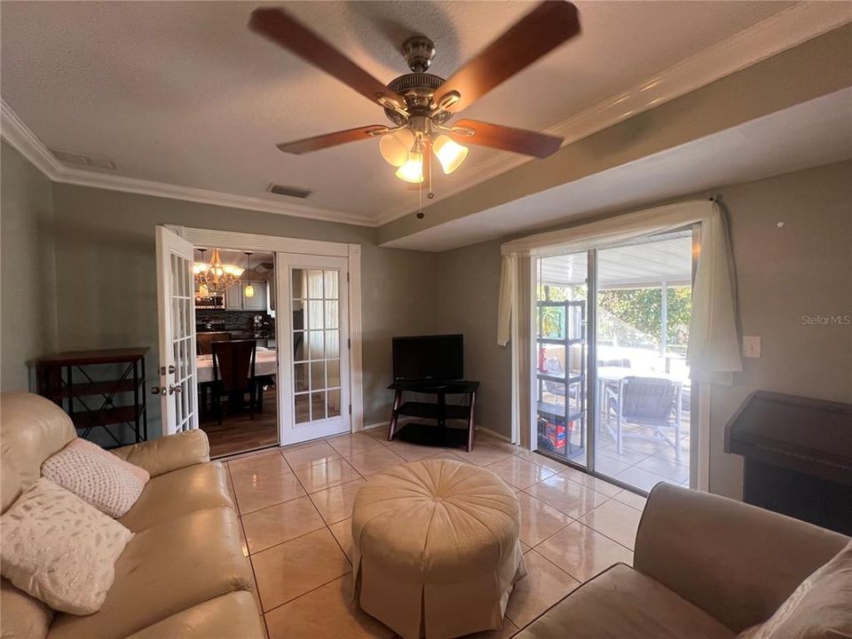 Sitting Room/Tv room