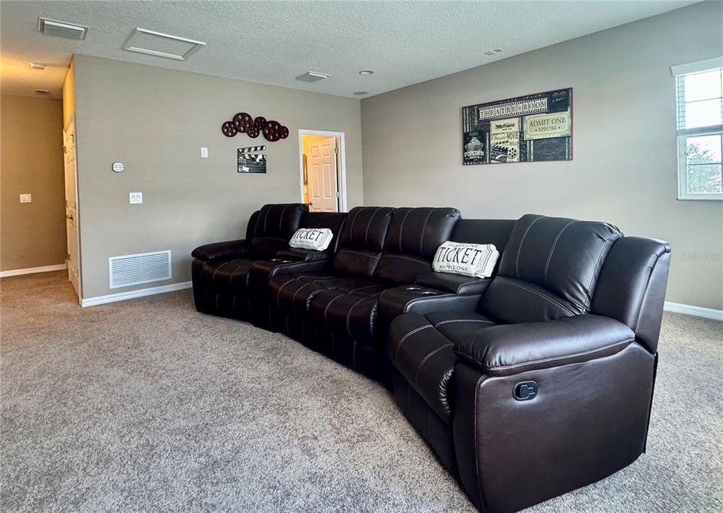 Upstairs Bonus Room