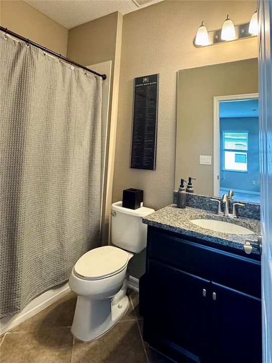 Upstairs Bonus Room Bath