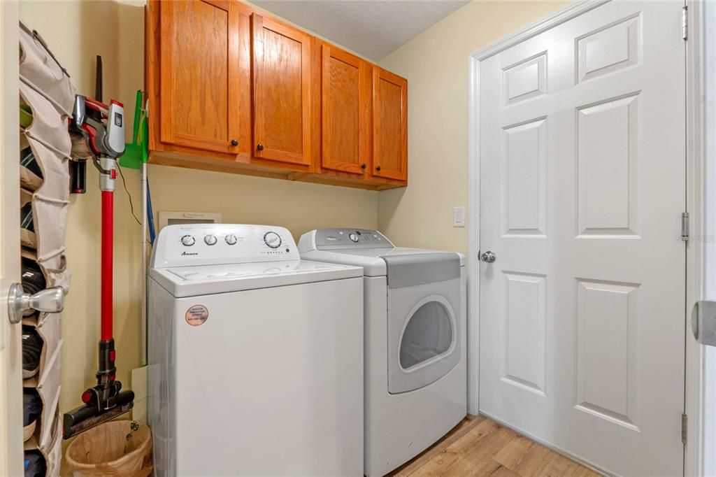 For Sale: $315,000 (3 beds, 2 baths, 1601 Square Feet)