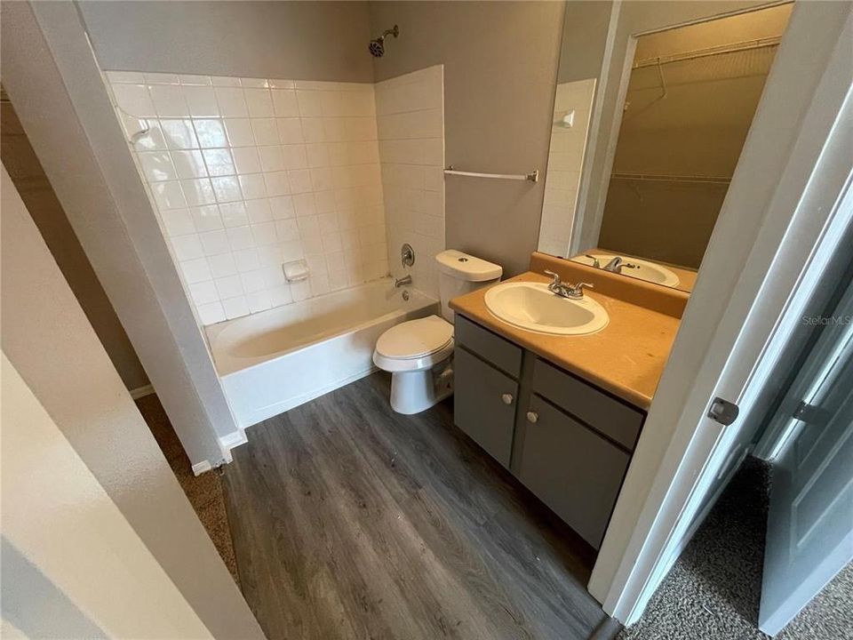 For Rent: $1,800 (2 beds, 2 baths, 1109 Square Feet)