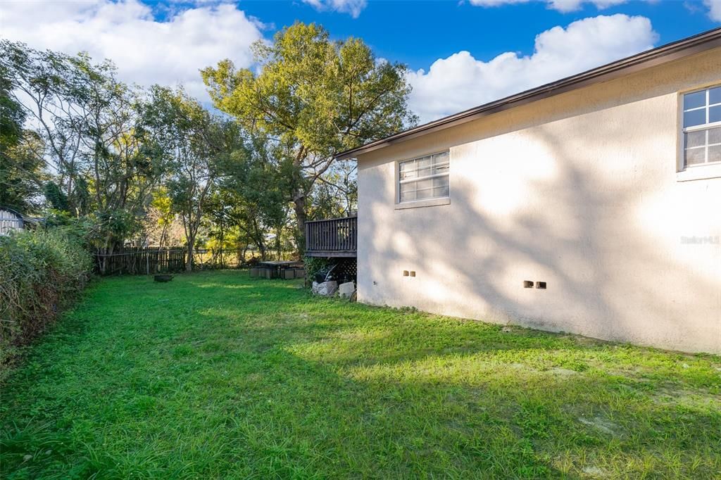 For Sale: $275,000 (3 beds, 2 baths, 1285 Square Feet)