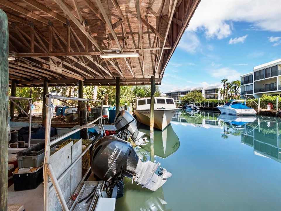 For Sale: $1,095,000 (2 beds, 2 baths, 1826 Square Feet)