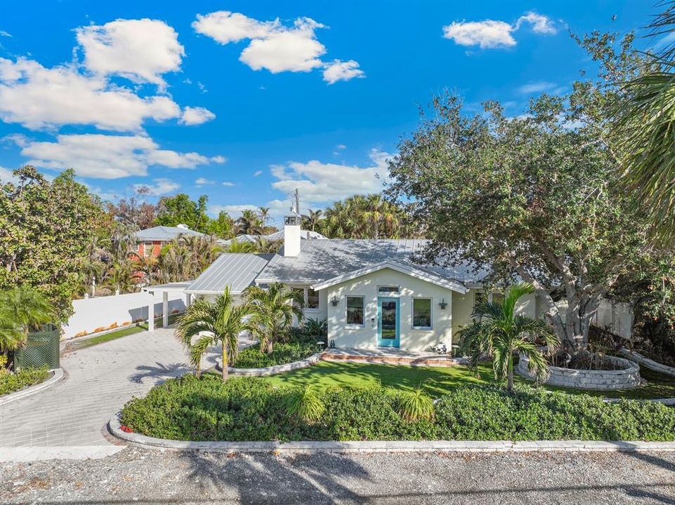 For Sale: $4,650,000 (4 beds, 4 baths, 2838 Square Feet)