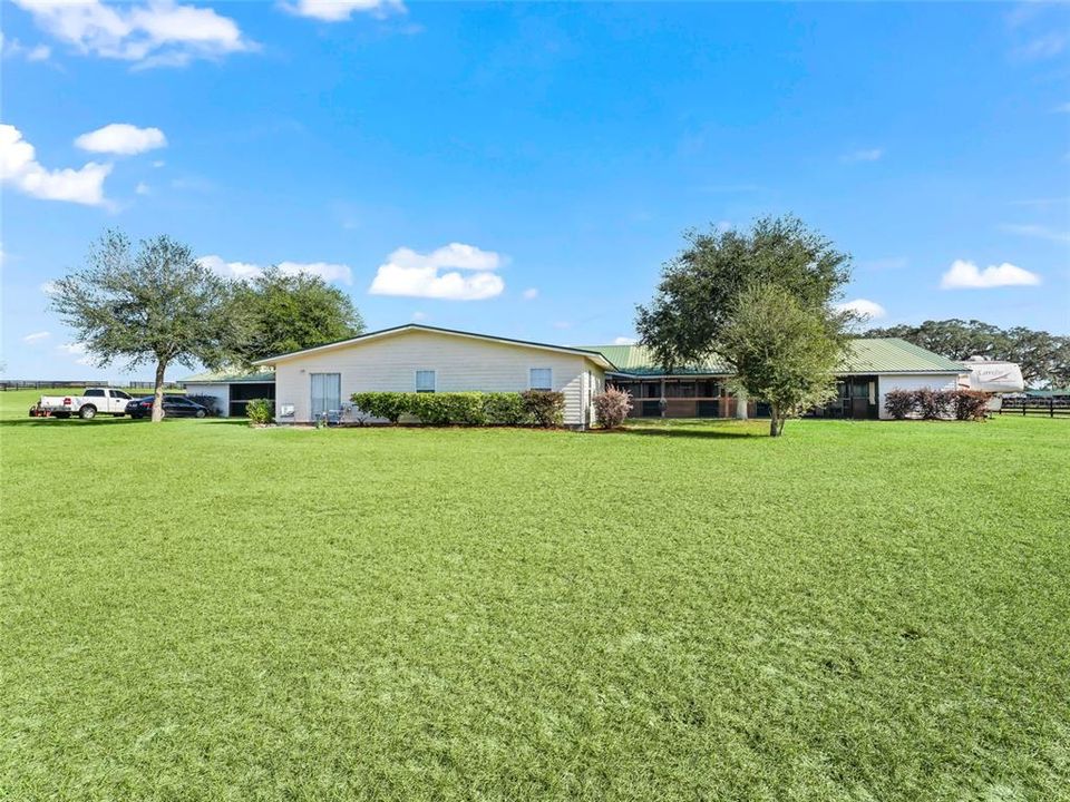 For Sale: $799,000 (2 beds, 2 baths, 1200 Square Feet)