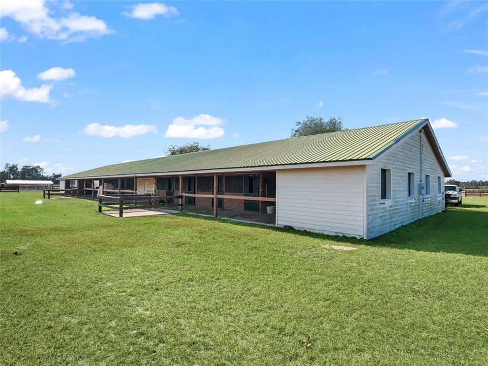 For Sale: $799,000 (2 beds, 2 baths, 1200 Square Feet)