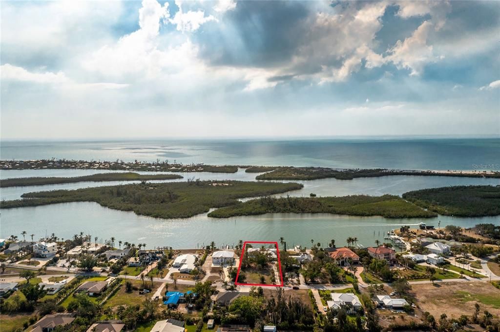 Directly on the Intracoastal Waterway in a "no wake' zone