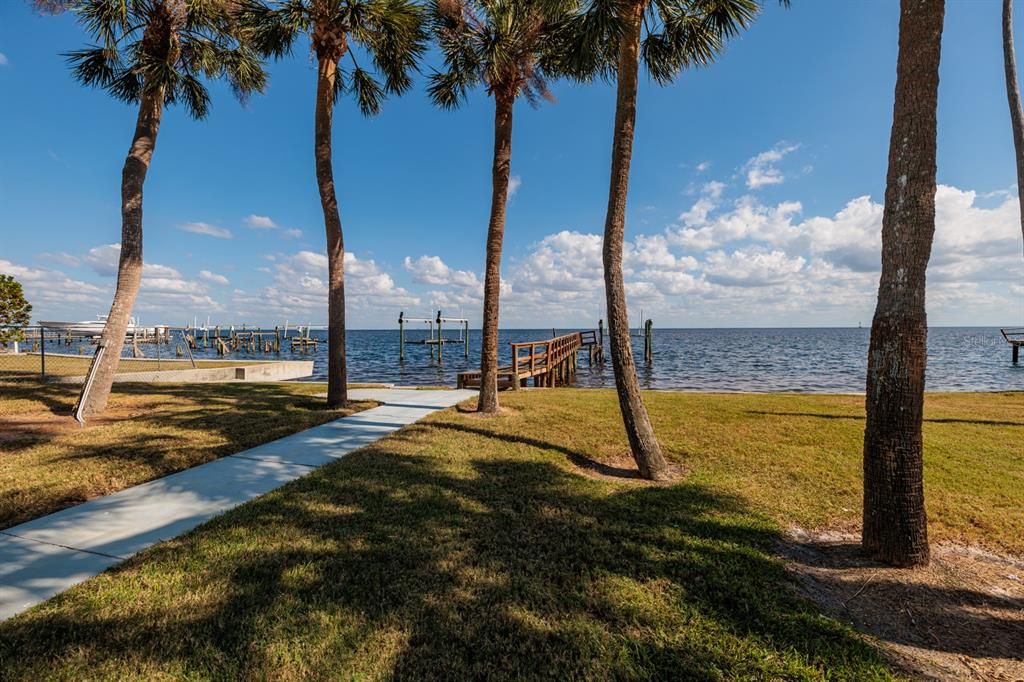 For Sale: $1,899,900 (3 beds, 3 baths, 1926 Square Feet)