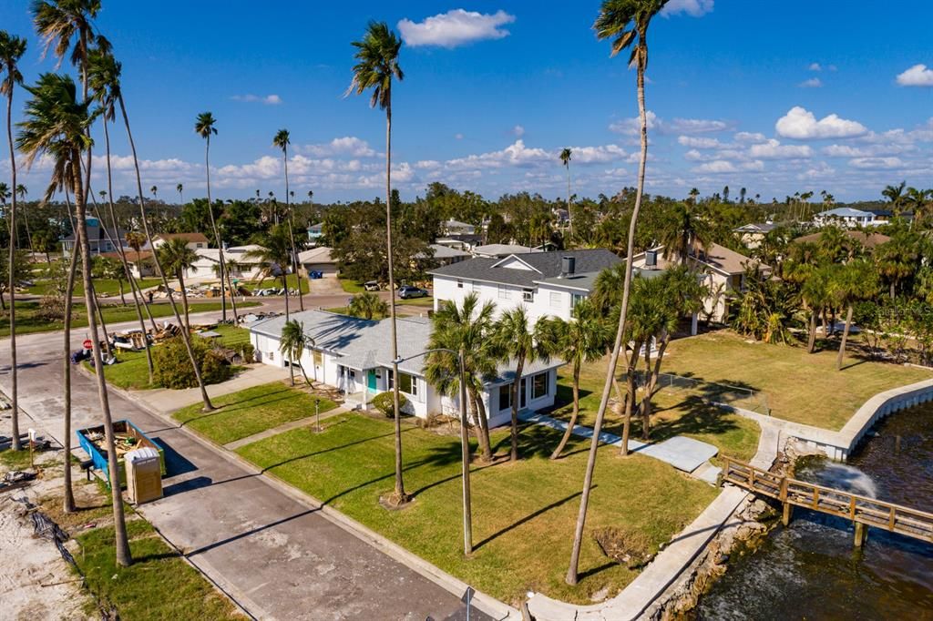 For Sale: $1,899,900 (3 beds, 3 baths, 1926 Square Feet)