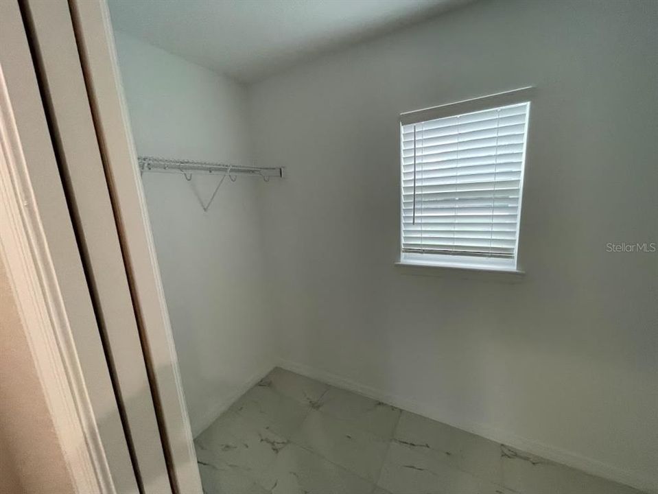 For Rent: $1,950 (3 beds, 2 baths, 1494 Square Feet)