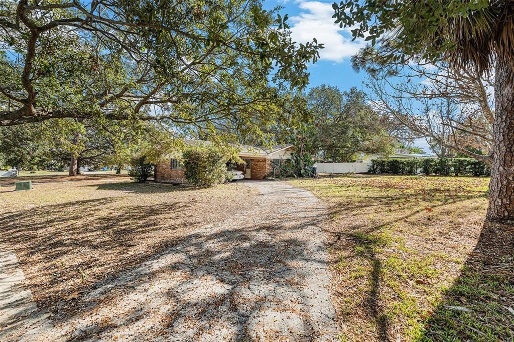 For Sale: $750,000 (4 beds, 2 baths, 1806 Square Feet)