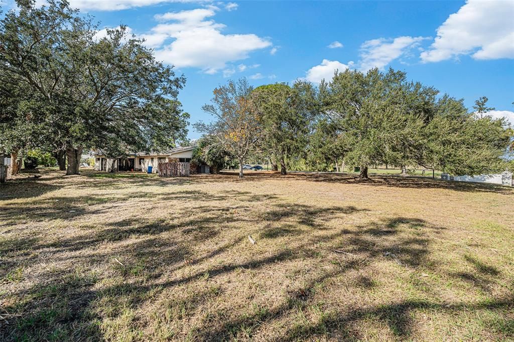 For Sale: $750,000 (4 beds, 2 baths, 1806 Square Feet)