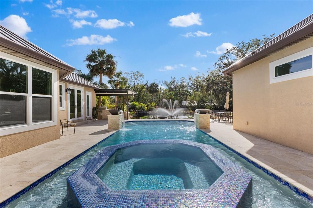 Wet Bar located next to pool