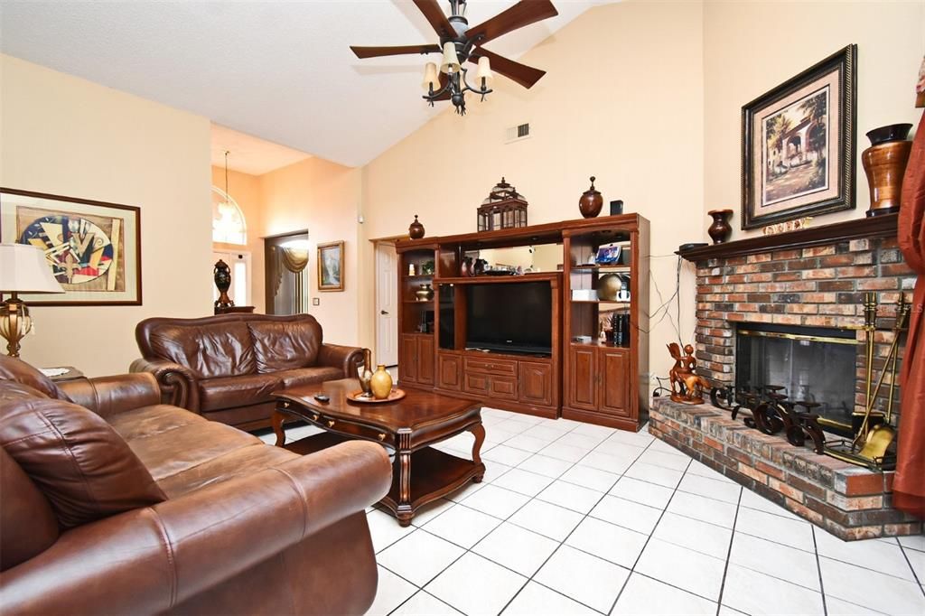 For Sale: $399,990 (4 beds, 2 baths, 2314 Square Feet)