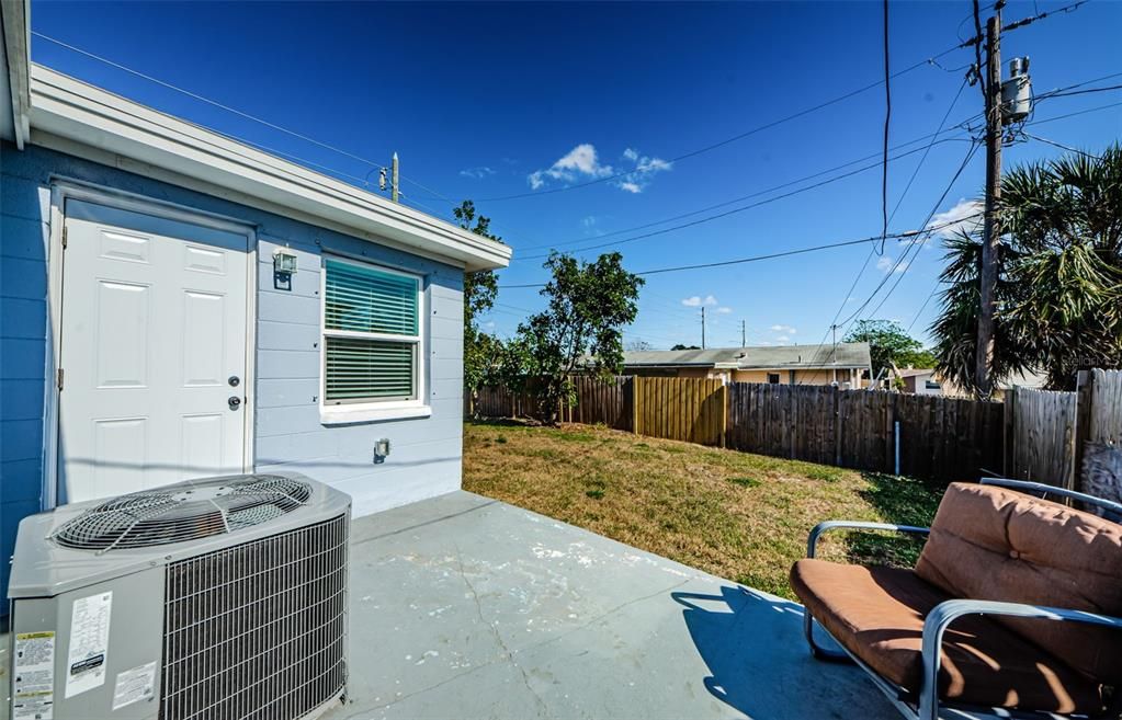 For Sale: $275,000 (3 beds, 2 baths, 1156 Square Feet)