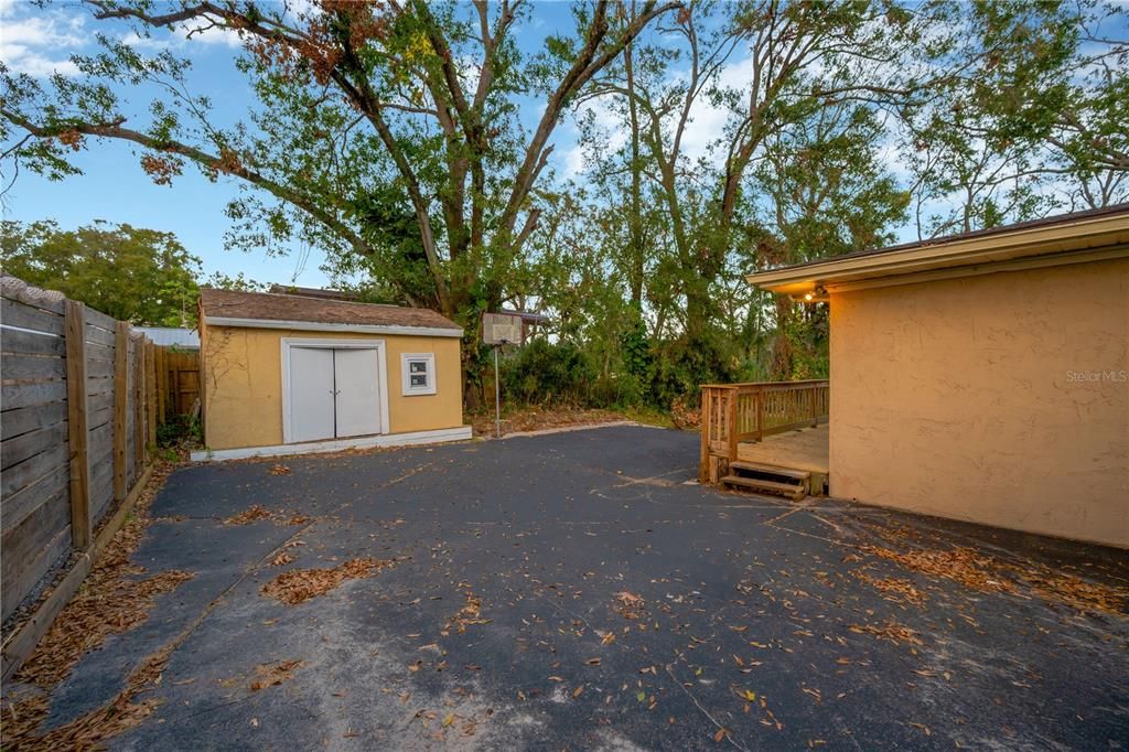 For Sale: $599,000 (3 beds, 2 baths, 2364 Square Feet)