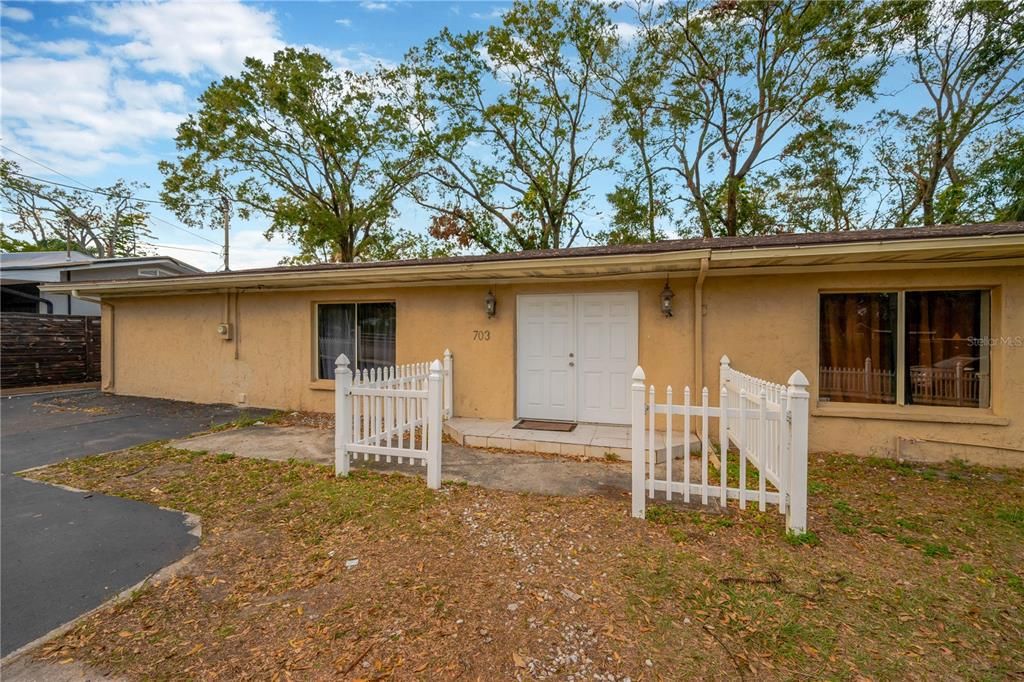 For Sale: $599,000 (3 beds, 2 baths, 2364 Square Feet)