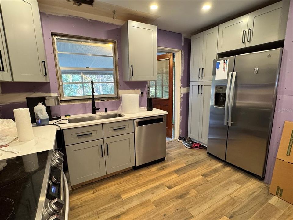 All stainless appliances