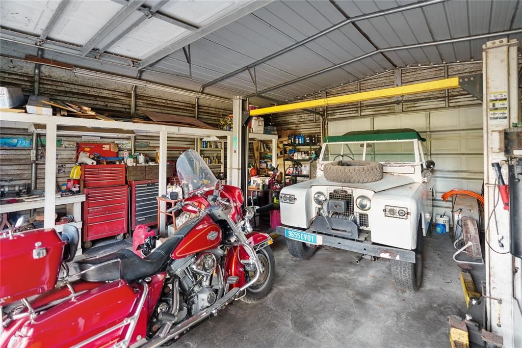 Garage with lift station