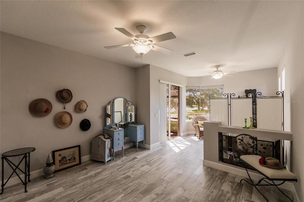 For Sale: $584,500 (3 beds, 2 baths, 2157 Square Feet)