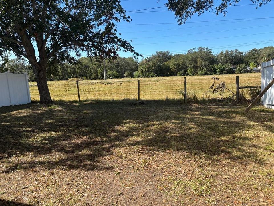 For Sale: $310,000 (3 beds, 2 baths, 1338 Square Feet)