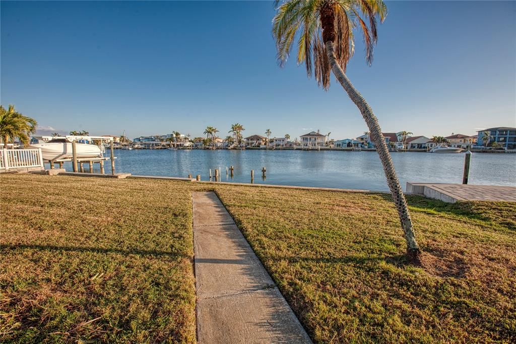 For Sale: $799,000 (3 beds, 1 baths, 1125 Square Feet)