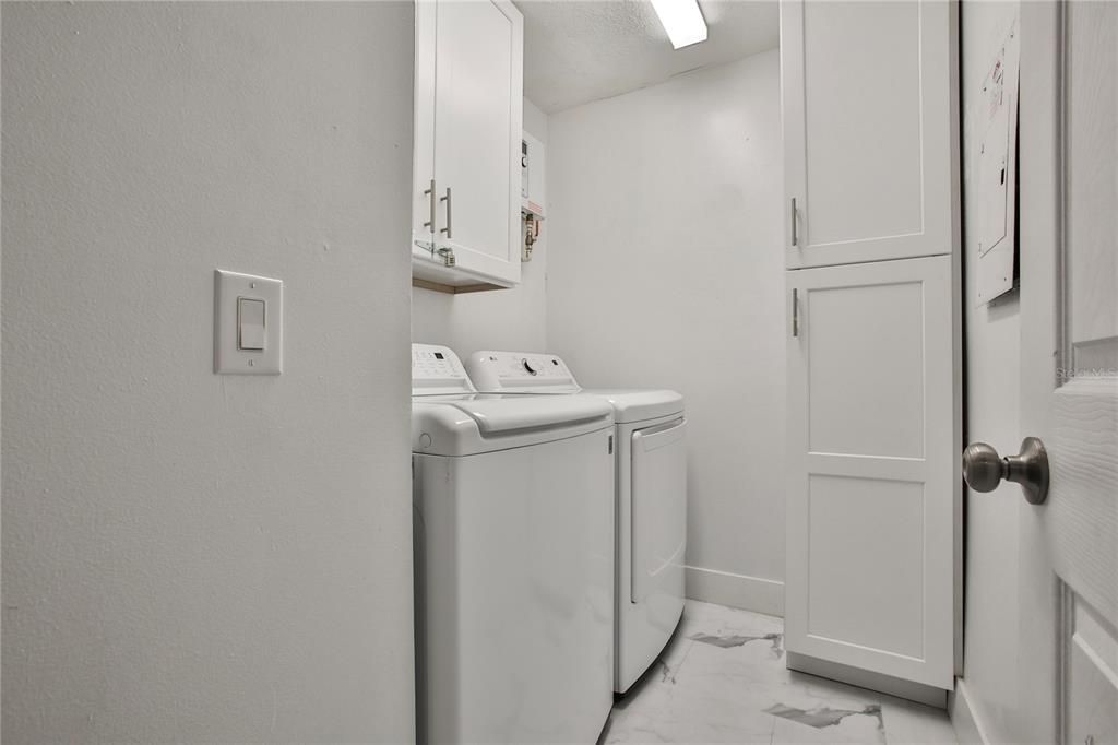 For Rent: $1,780 (2 beds, 2 baths, 1038 Square Feet)