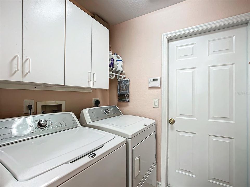 For Sale: $274,900 (2 beds, 2 baths, 1428 Square Feet)