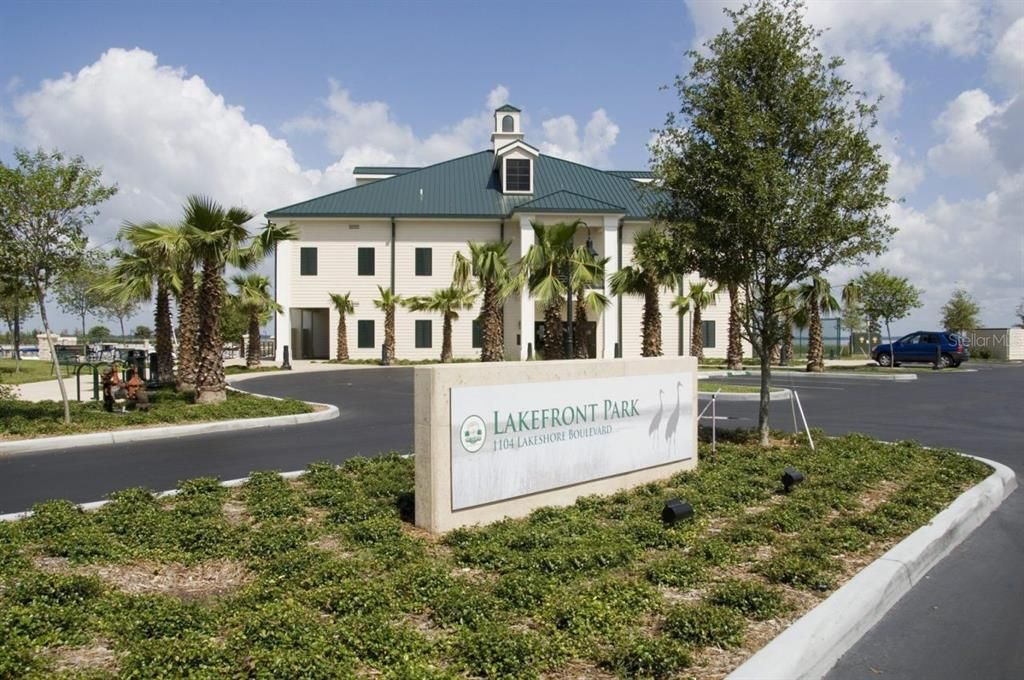 Lakefront Park and restaurant