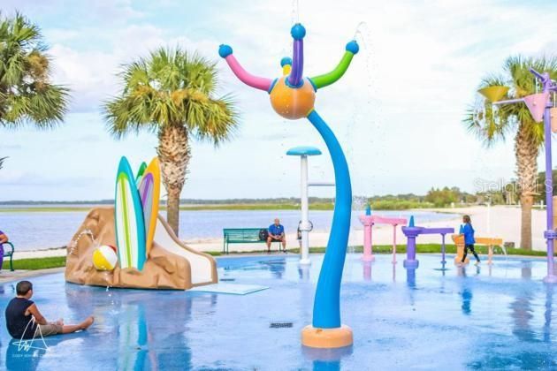 Lakefront Splashpad